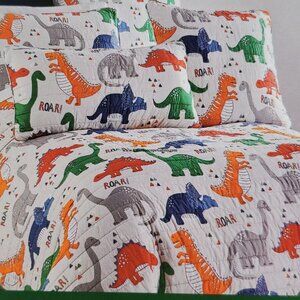 7 Piece Dinosaur Full Quilt ~ Shams ~ Sheets ~ Dinosaurs ~ Gray Red Green NEW